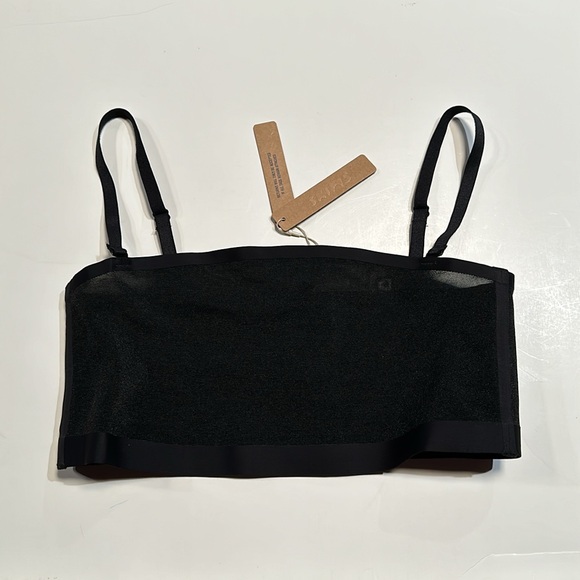 SKIMS Powermesh Bandeau Bralette In Onyx - Picture 4 of 12